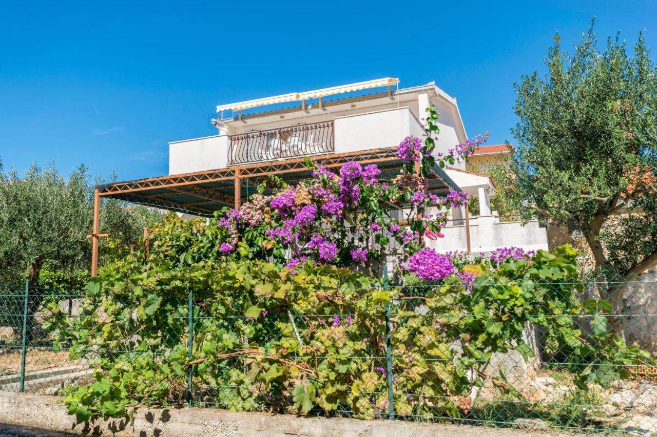 Apartments Neda Trogir Exterior photo